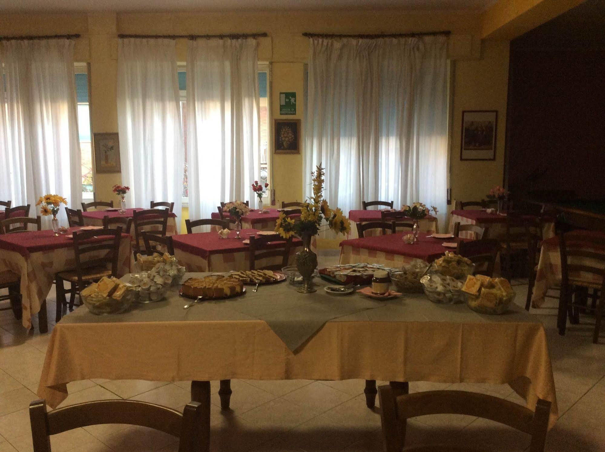 Hotel Rex Chianciano Terme Exterior foto